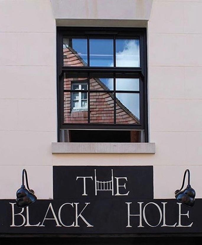 The Black Hole ウィンチェスター エクステリア 写真